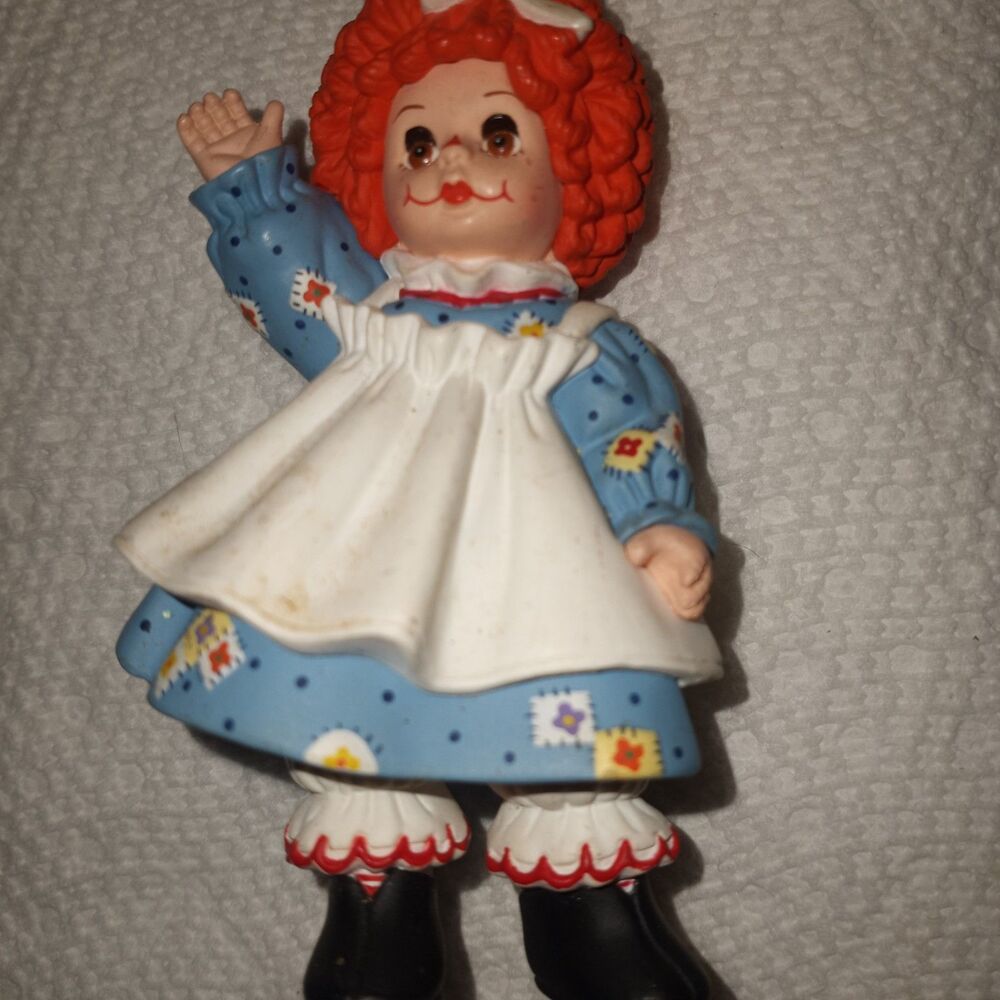 Vintage 2000 Hallmark Merry Miniatures Madame Alexander Mop Top Wendy Figurine